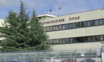 All'esame della patente senza mai aver studiato e con gli auricolari per sentire i suggerimenti: i casi sospetti a Torino sono 23