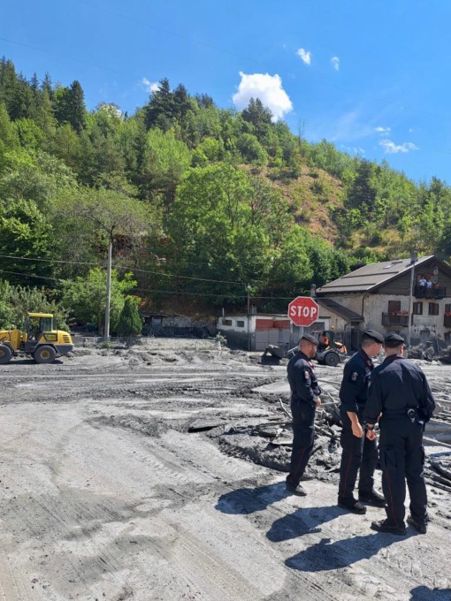 A Bardonecchia si lavora per togliere le oltre 100 mila tonnellate di metri cubi di fango e detriti
