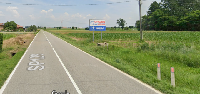 Auto esce di strada e si ribalta: è accaduto a Carmagnola