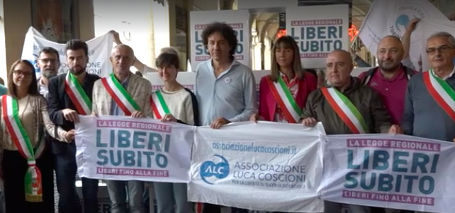 Morte volontaria: in Piemonte raccolte 11mila firme, ora serve una legge