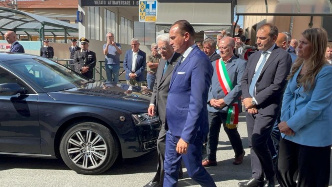 Sergio Mattarella dopo Torre Pellice arriva a Brandizzo, sul luogo della tragedia