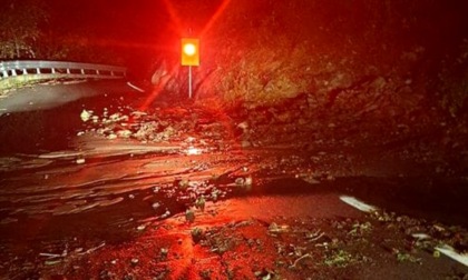 Detriti sulla Sp 255 della Val Clarea: strada chiusa. Annullati gli appuntamenti di Scenario Montagna