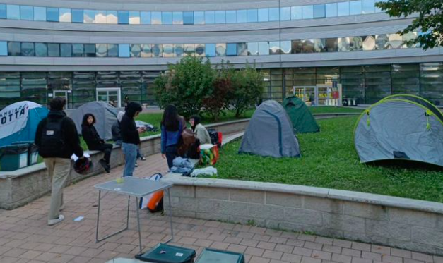 La protesta “delle tende”: gli universitari di Torino contro il caro affitti