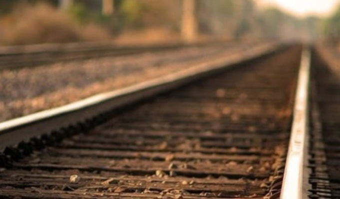 Investimento mortale sui binari, circolazione ferroviaria bloccata a Torino