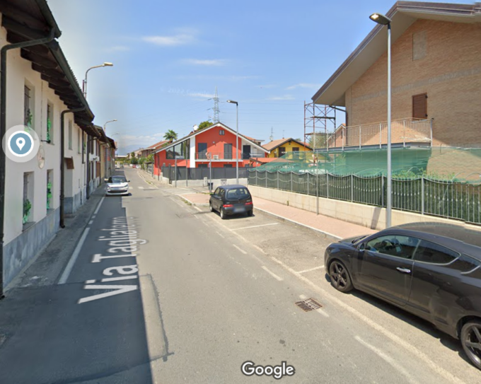 Scontro tra un’auto e un furgone a Moncalieri
