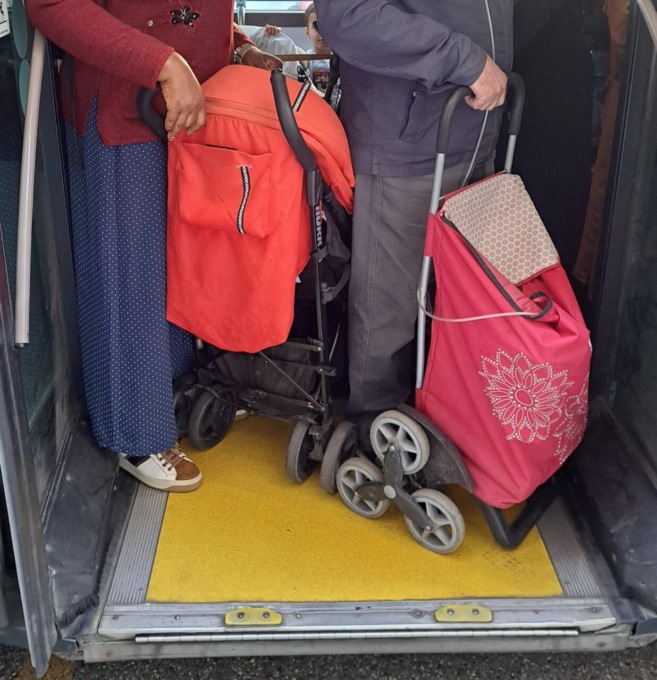 Trasporti, cittadini di Nichelino sul piede di guerra: “Le frequenze dei mezzi pubblici sono troppo basse”