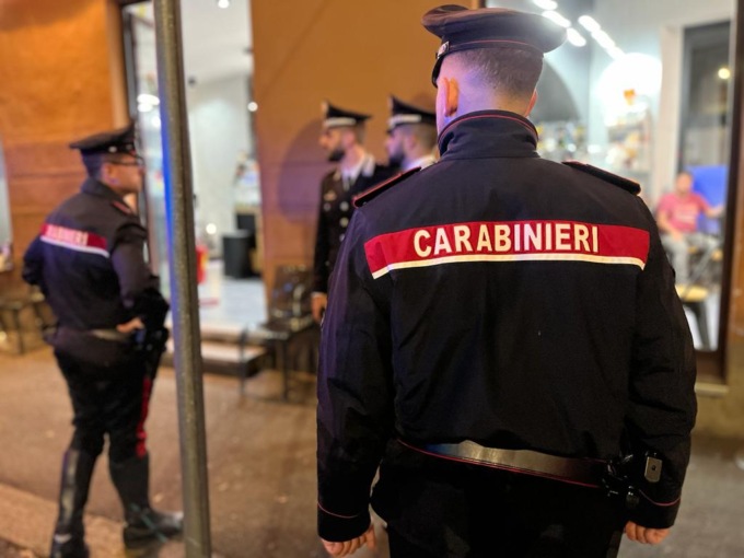 Malvivente rapina un ristorante a Carmagnola e viene preso a schiaffi dalla titolare cinese