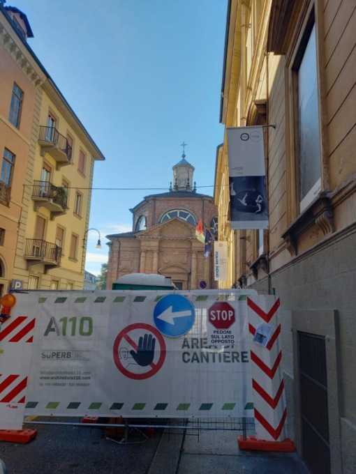 Ossa umane ritrovate durante i lavori di ristrutturazione a Camera