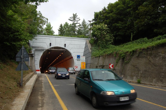 Da oggi chiusa la strada e il Traforo del Pino