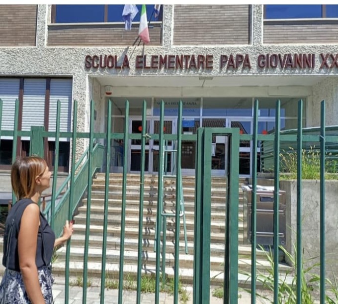 La scuola Papa Giovanni di Nichelino verrà abbattuta. Al suo posto un parcheggio auto