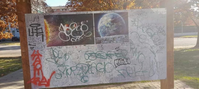 Vandalizzato da ignoti il “parco dei pianeti” di Orbassano