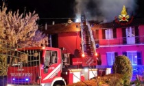 A fuoco un tetto di un'abitazione a Brusasco