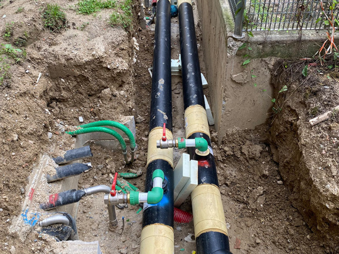 Si rompe un tubo del teleriscaldamento e decine di famiglie rimangono al freddo