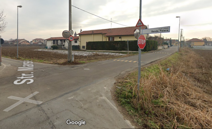 Automobilista percorre strada Sanda a Moncalieri ed esce fuori strada
