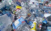 Sottoscritta all'unanimità in Consiglio comunale la mozione contro l'uso delle plastiche monouso