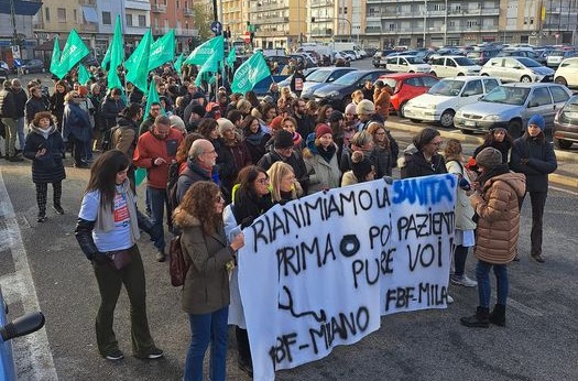Medici e infermieri in sciopero per 24ore, oggi garantite solo prestazioni urgenti