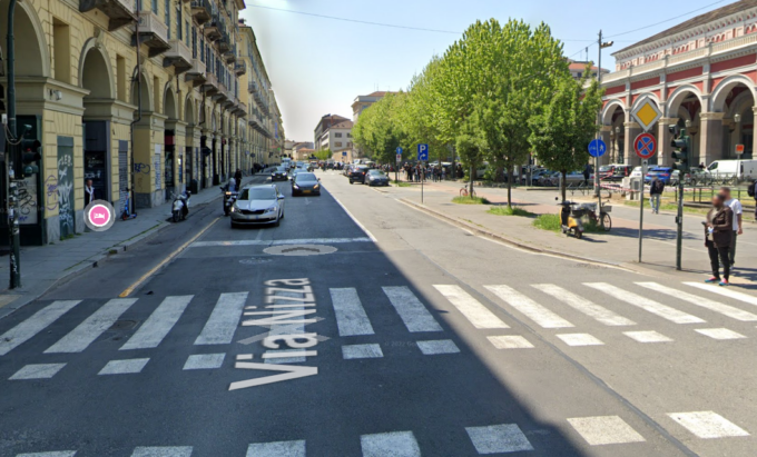 Dietro la serranda di un locale abbandonato nascondeva le dosi di droga da vendere ai suoi clienti