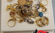 Si finge "tecnico Enel" e ruba svariati gioielli e orologi in casa di un 90enne a Rivalta di Torino