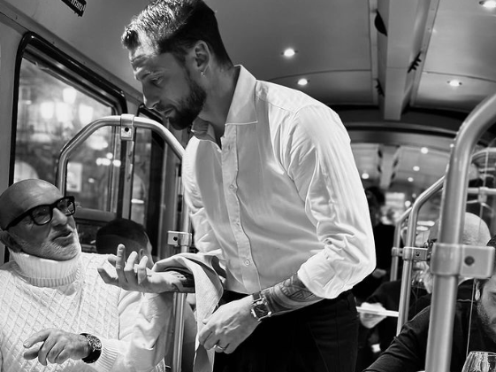 Il “Principino” Claudio Marchisio cameriere “d’eccezione” sul Tram Gusto di Torino