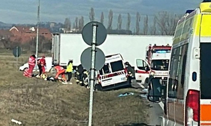 Incidente stradale a Cambiano: grave un dipendente della Croce rossa di Chieri