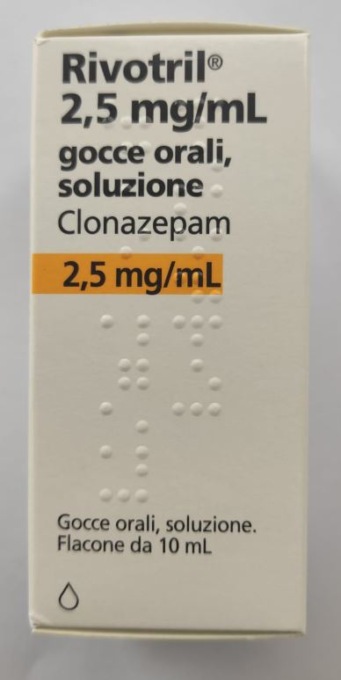 44enne pizzicato dai carabinieri con 4 scatole di farmaco “rivotril”