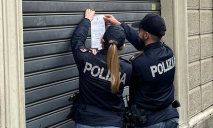 Sporcizia diffusa, pareti annerite e bagni in cattive condizioni: chiuso ristorante a Torino