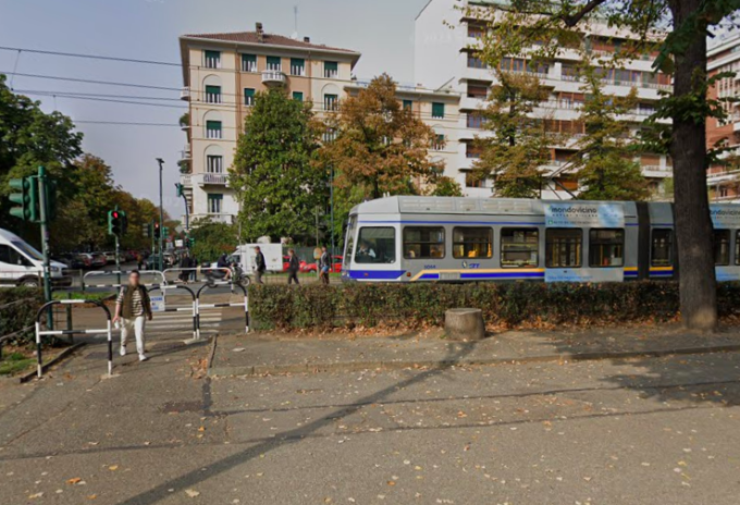 Deragliamento tram 9: linee deviate, ma nessun rallentamento della circolazione