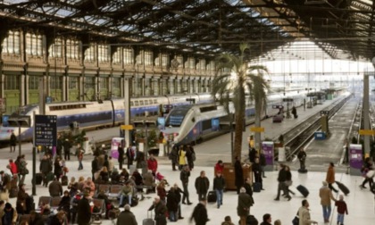 Accoltella tre persone alla Gare de Lyon di Parigi, è residente nel Torinese