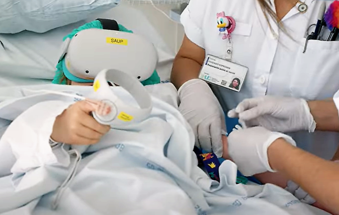 All’ospedale di Pinerolo la realtà virtuale entra in Pediatria come aiuto nella gestione dell’ansia e del dolore
