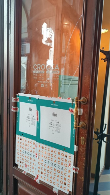 Allarme spaccate nel centro di Torino, i commercianti: “Siamo preoccupati”