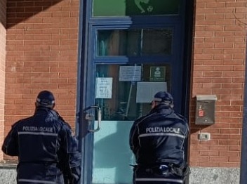 Un minore in sala scommesse: titolare multato durante un controllo
