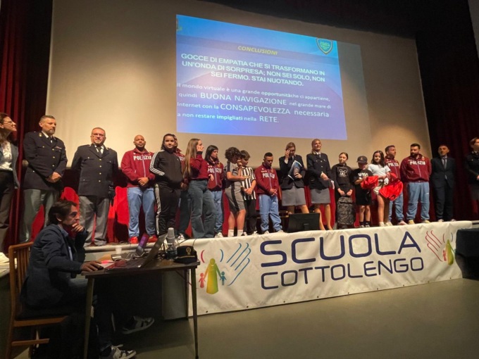 Cyberbullismo e odio online: un incontro al Teatro Cottolengo con 500 ragazzi