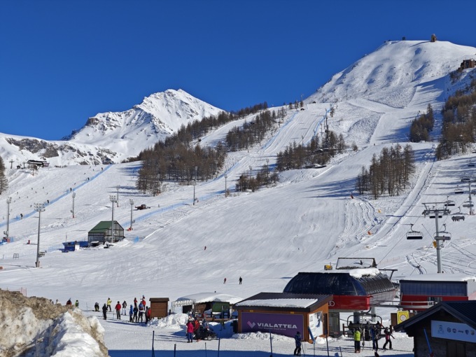 Si è spento lo sciatore 16enne colto da infarto sulle piste di Sestriere
