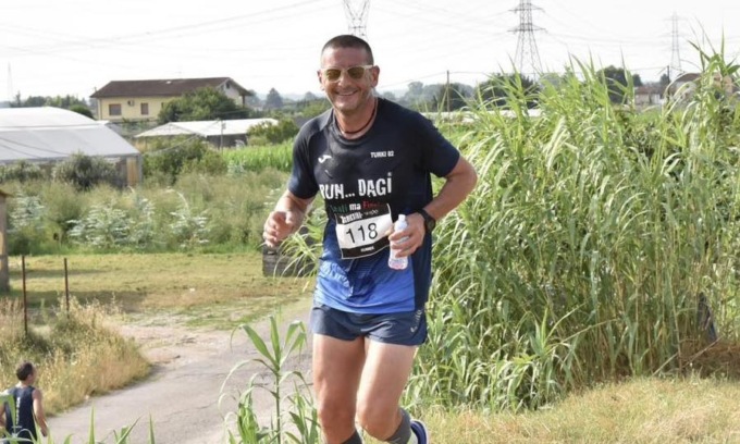 Malore improvviso nella stazione dei vigili del fuoco: muore a 50 anni caposquadra originario di Pescia