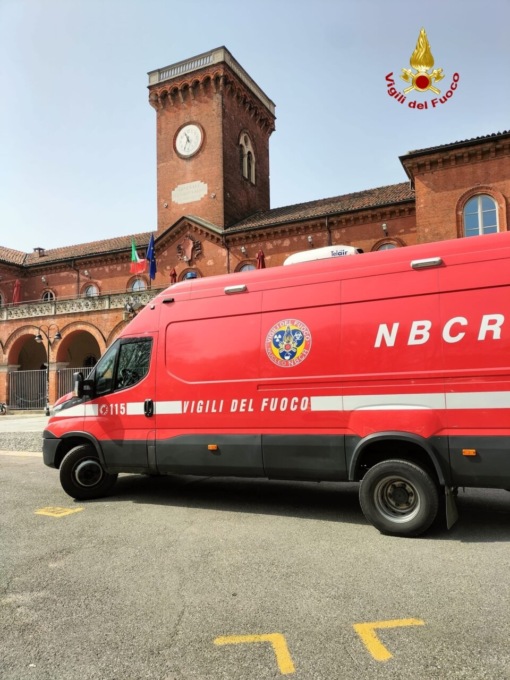 Fuga di gas in piazza Borgo Dora, evacuate oltre 200 persone