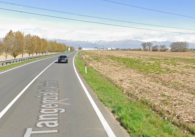 Tragico scontro tra una bici e un suv: morta una 56enne