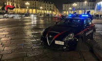 Alla vista dei carabinieri ingoiano la droga, pusher arrestati