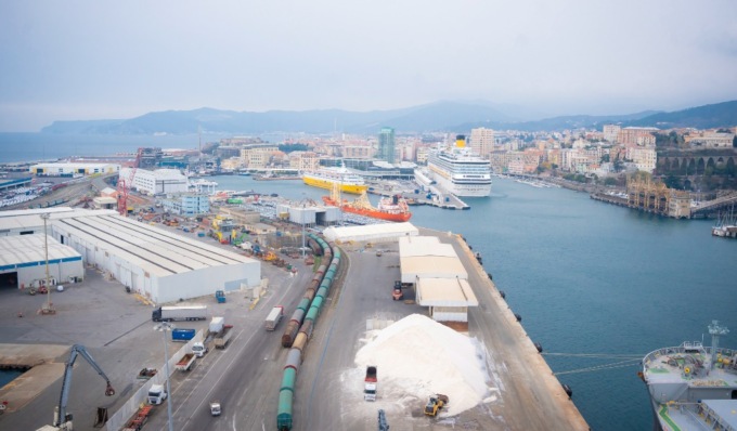 Evade oltre 1 milione di euro di accisa sul gasolio, società torinese nei guai