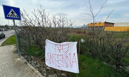 Protesta contro l'installazione delle antenne 5G ad Orbassano