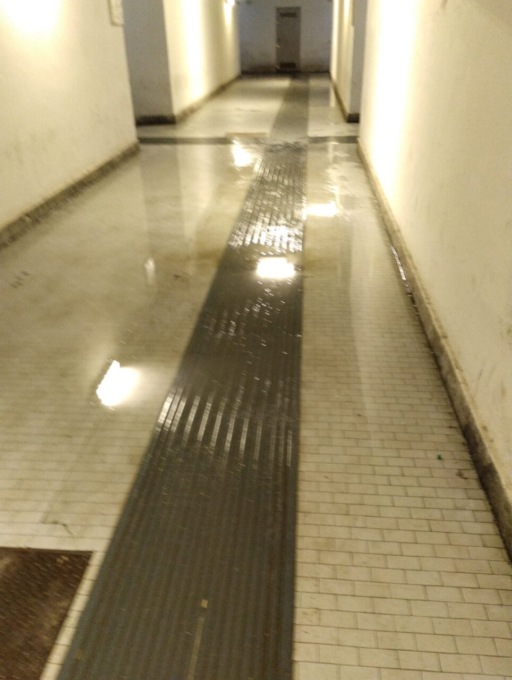 Sottopasso ferroviario allagato a Carmagnola