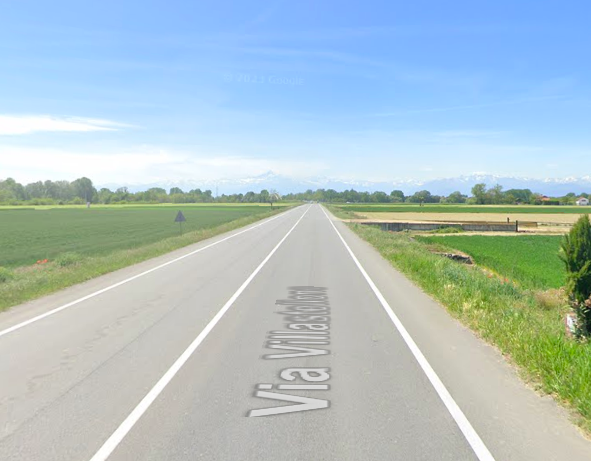 Una Fiat Punto si schianta a tutta velocità contro l’albero: morto un 58enne