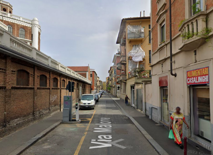Furti nei box auto in zona Barriera di Milano: due arresti