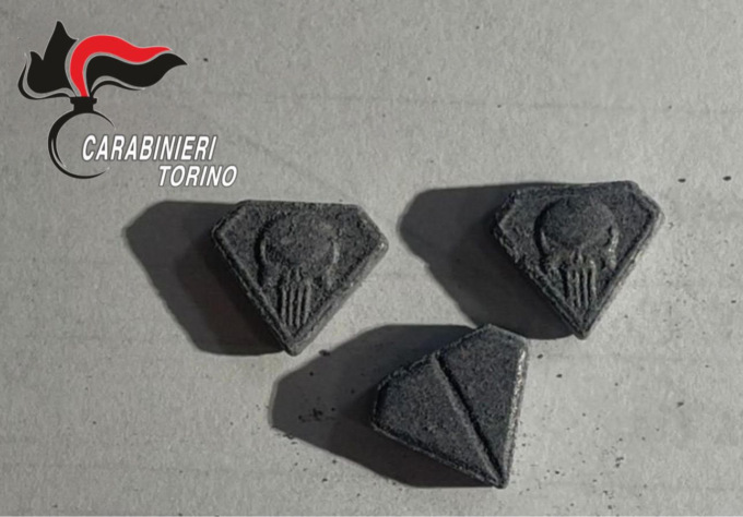 In cameretta con ecstasy, ketamina e hashish: arrestato 19enne