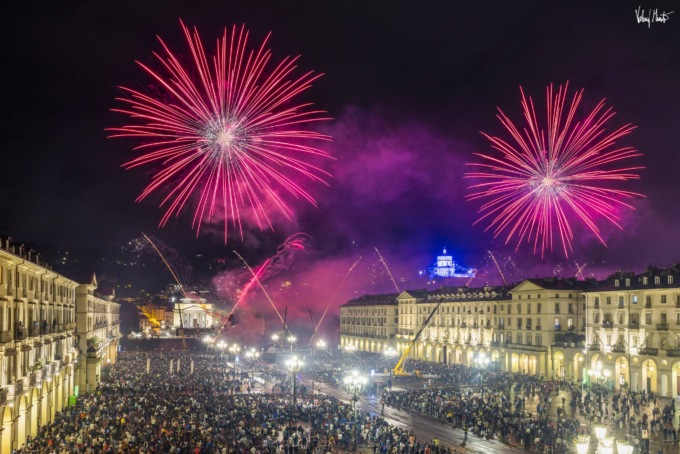 Festa di San Giovanni, più di 30mila persone ad ammirare i fuochi d’artificio