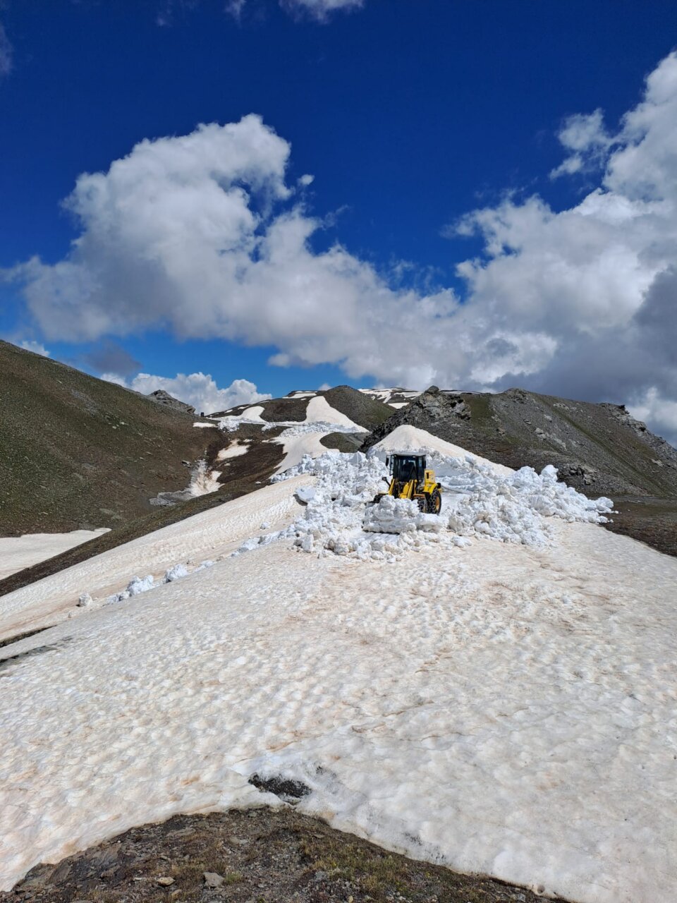 sgombero_neve_SP_173_Colle Assietta_06_2024_3