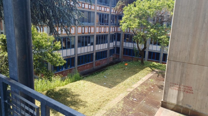 Al via il taglio dell’erba negli Istituti secondari della Città Metropolitana di Torino