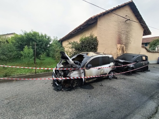 Incendiate due auto a Carmagnola
