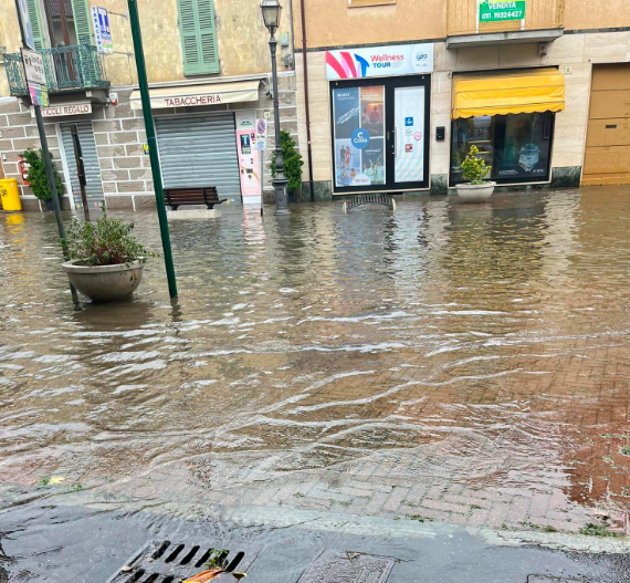 Bomba d’acqua sul Piemonte: forti disagi nel torinese per tutto il pomeriggio di domenica