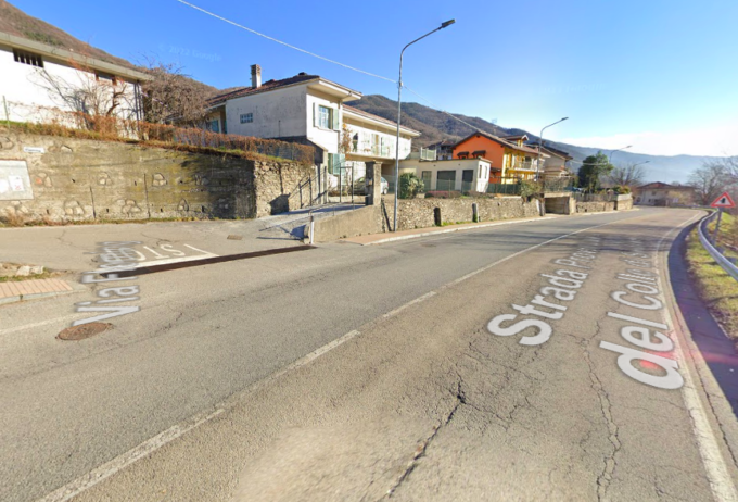 Incidente mortale a Pinasca: ciclista 83enne esce dalla carreggiata e finisce in un fosso