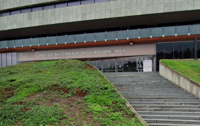 Ancora furti nel parcheggio del Museo dell’Automobile di Torino: si intensificano i controlli